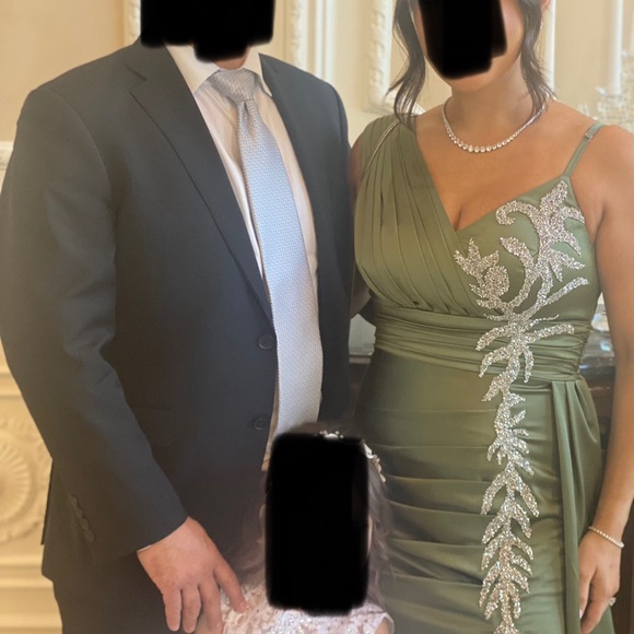 Satin couture evening gown - Picture 2 of 4